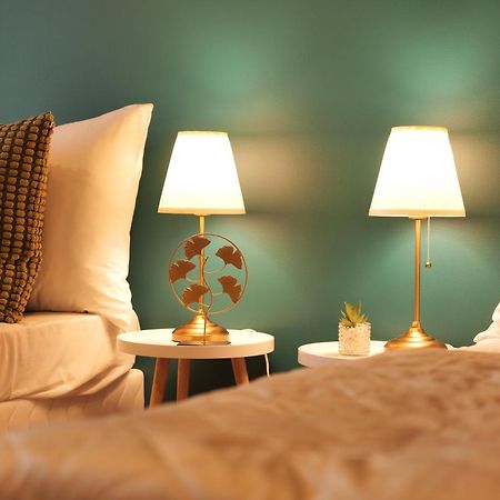 Majestic Square View Residence Прага Экстерьер фото