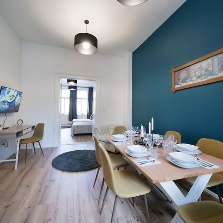 Majestic Square View Residence Прага Экстерьер фото