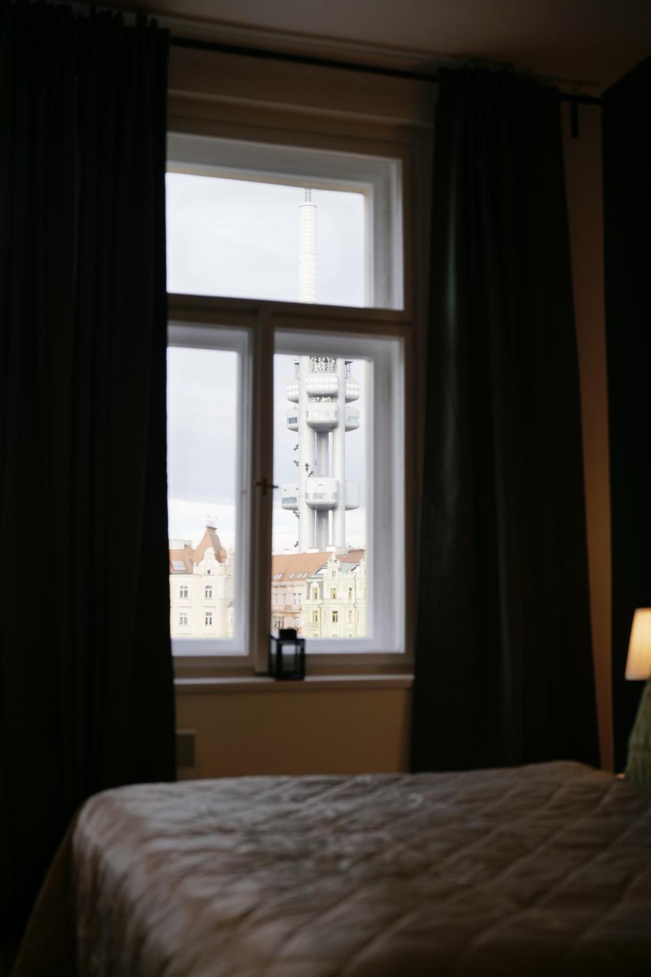 Majestic Square View Residence Прага Экстерьер фото