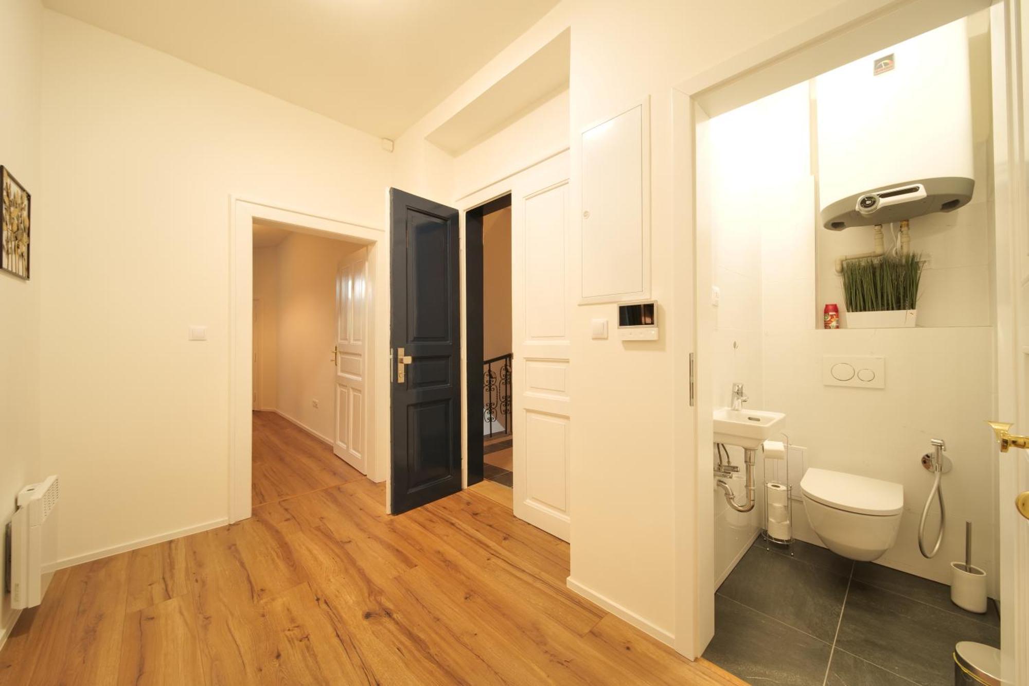 Majestic Square View Residence Прага Экстерьер фото